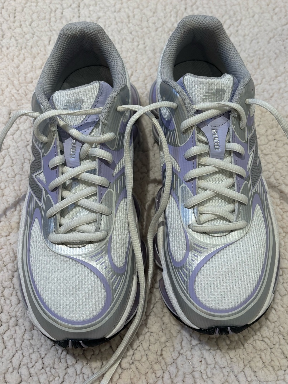 New Balance Women's White and Lavender Athletic Running Sneakers